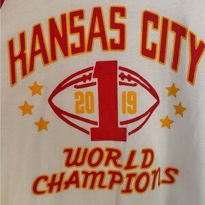Women’s Charlie Hustle 2X/L Kansas City Chiefs 2019 World Champions Shirt